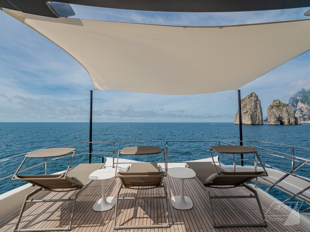 Ferretti Navetta 33 South