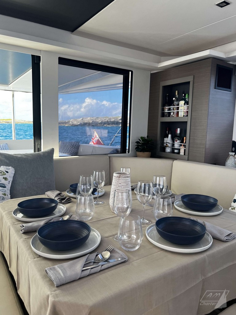 Catamarano Leopard 50