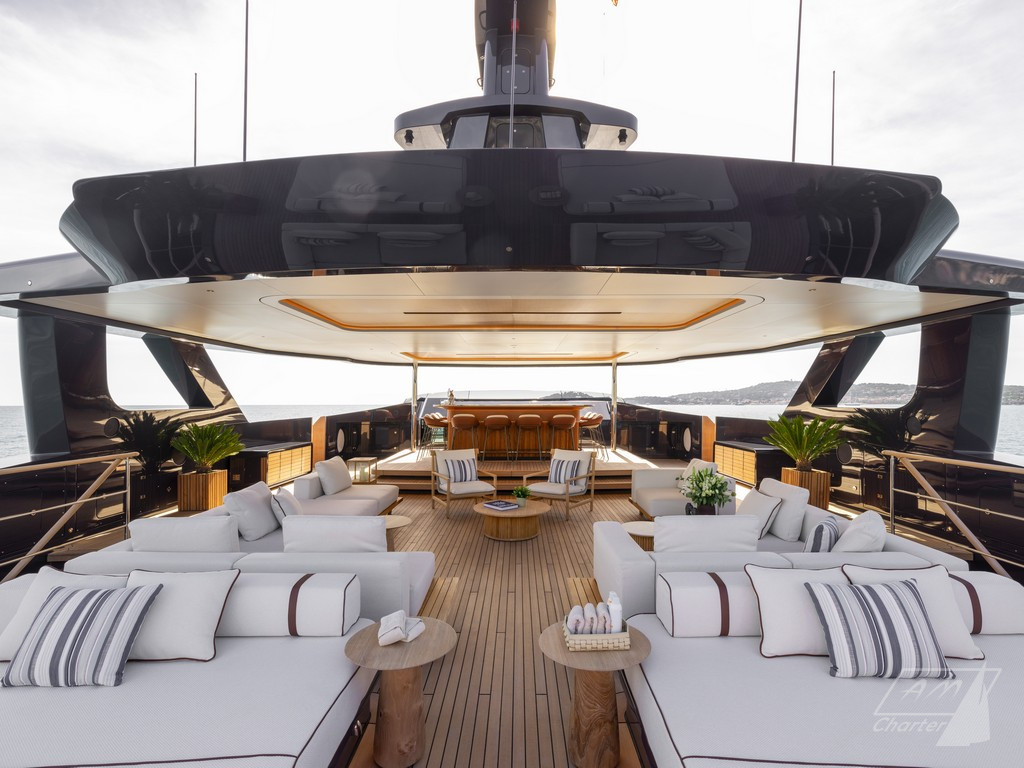 Catamarano di lusso Rossinavi 43 mt