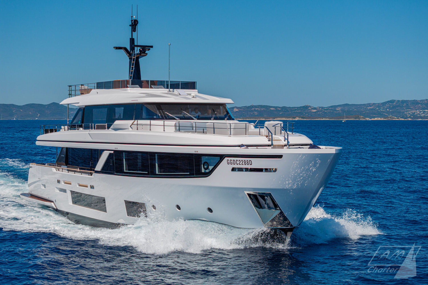 Ferretti Custom Line Navetta 30 TWINS