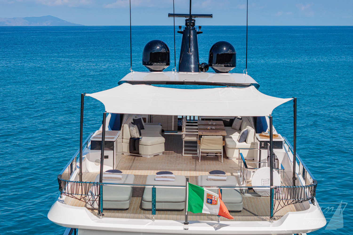 Ferretti INFYNITO 80 TRILOGY