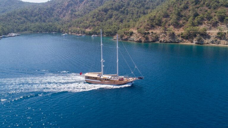 AM Charter Caicco 32 mt Sema Tuana AM Charter Caicco 32 mt Sema Tuana