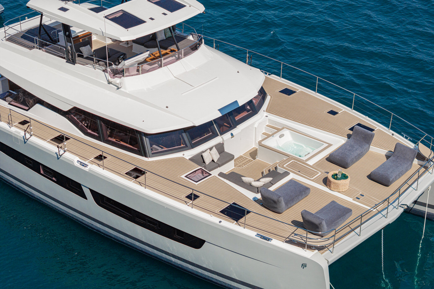 Fountaine Pajot Power 67 CORE