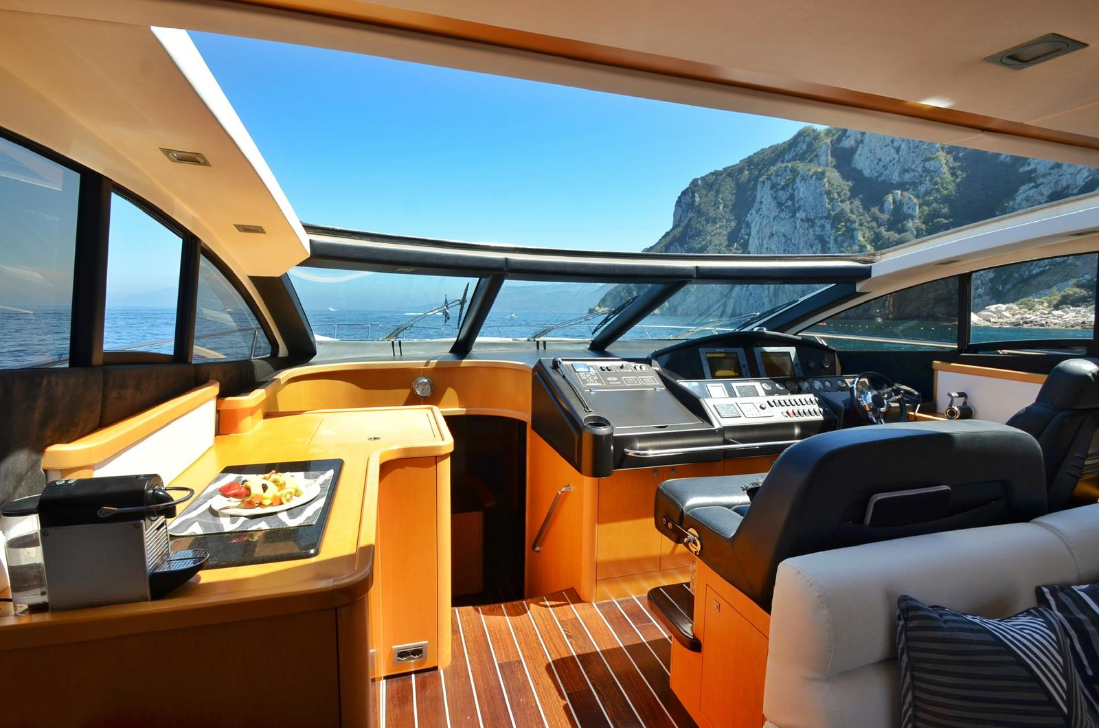 Sunseeker Predator 72
